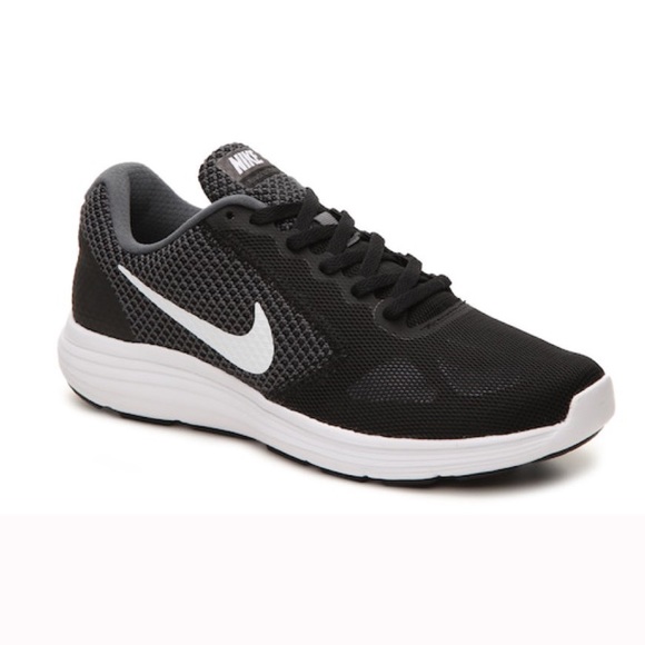 Nike Shoes - NIKE sneakers